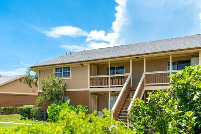 272 Ulster Lane, Condo with 3 bedrooms, 2 bathrooms and null parking in Melbourne FL | Image 1