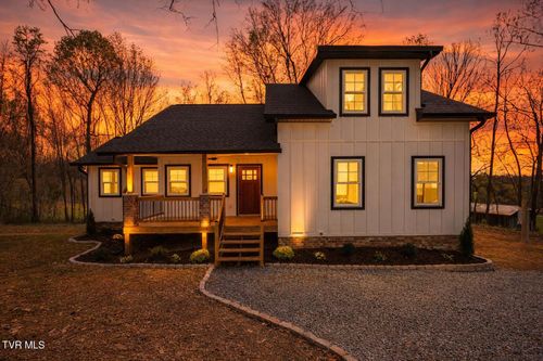 124 Hidden Valley Road, Kingsport, TN, 37663 | Card Image