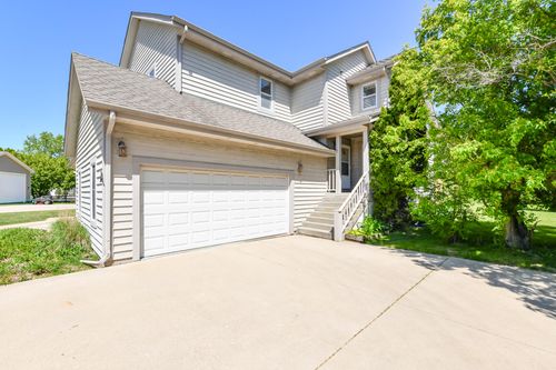 N27W26410 Christian Ct E, Pewaukee, WI, 53072-4792 | Card Image