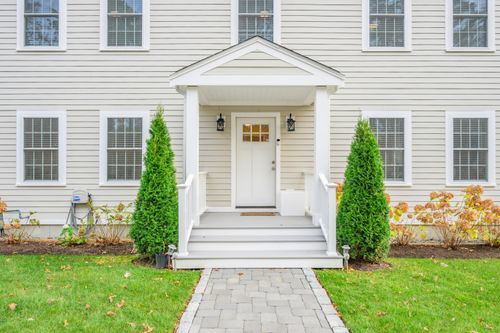 41 Dromoland Ln, Barnstable, MA, 02630-1814 | Card Image