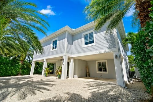 145 Venetian Dr, Islamorada, FL, 33036-4208 | Card Image