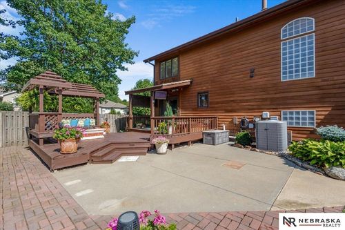 12357 Seward St, Omaha, NE, 68154-1344 | Card Image