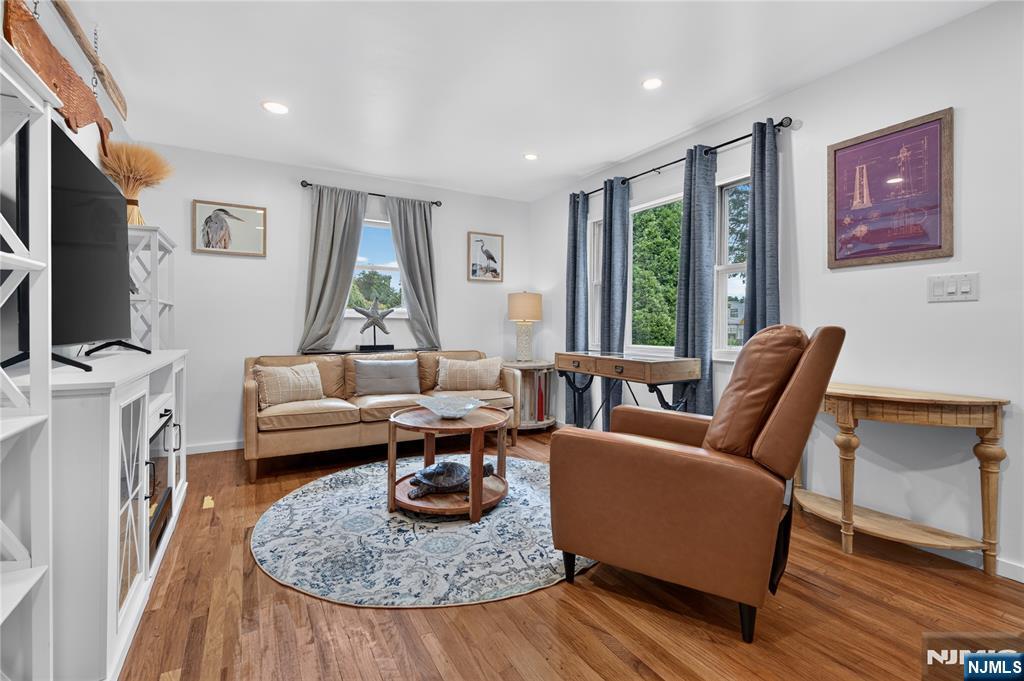 Residential in Clifton 4