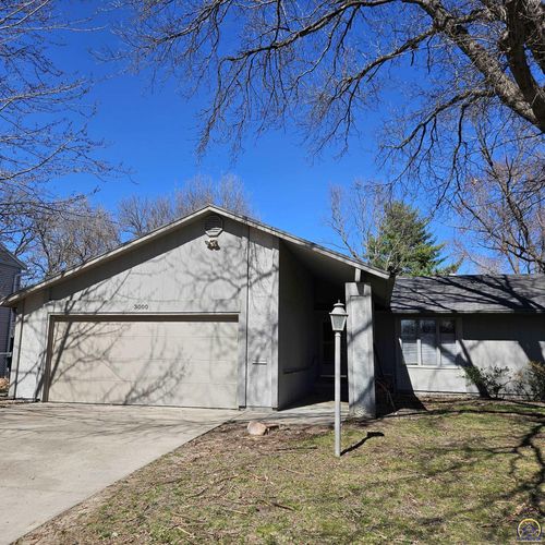 3000 Sw 35th St, Topeka, KS, 66614-3207 | Card Image