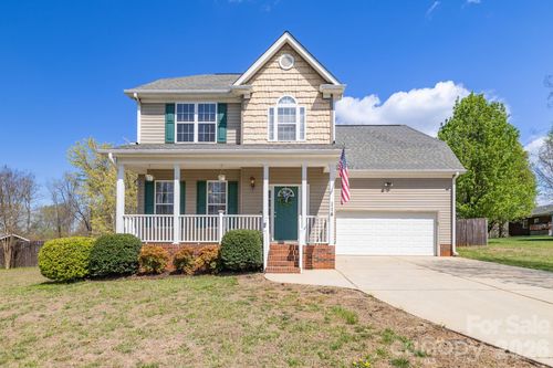 114 Riverton Dr, Statesville, NC, 28625-9016 | Card Image