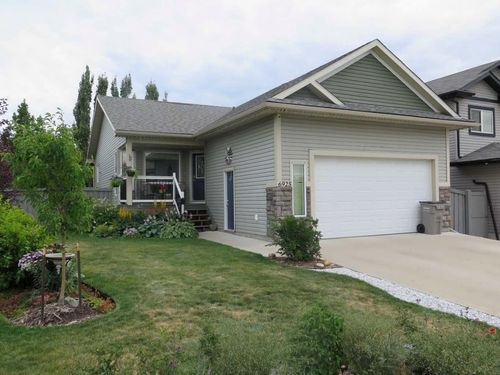 6925 115a Street, Grande Prairie, AB, T8W0H7 | Card Image