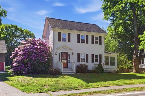 51 Grove St, Reading, MA, 01867 | Card Image