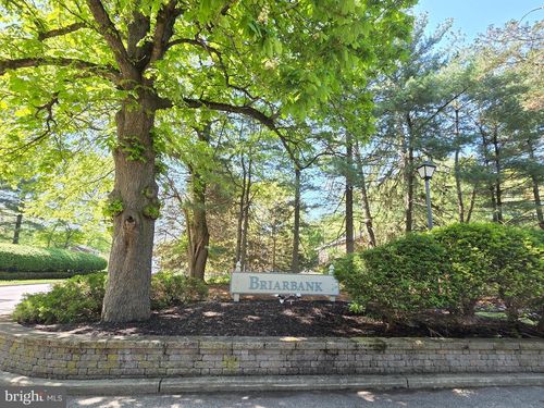 23 James Run, CHERRY HILL, NJ, 08002-1855 | Card Image