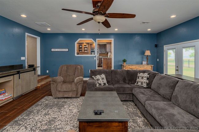 2828 Riverview Rd, House other with 3 bedrooms, 2 bathrooms and null parking in Kingston OK | Image 11