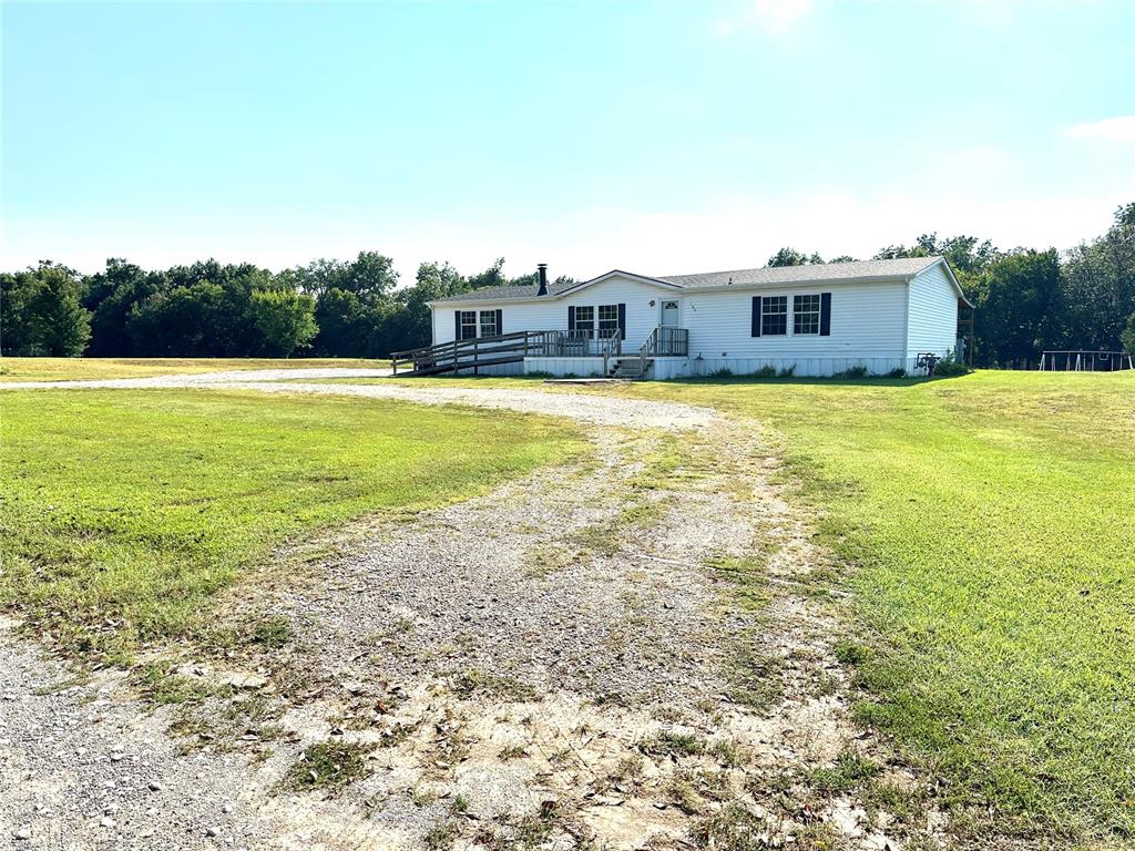 Castle Rock Ln, Shawnee, OK 74804