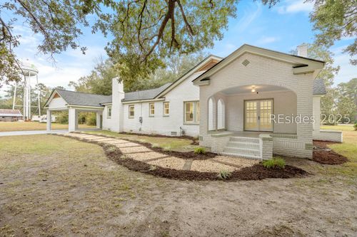 31 Church St N, Yemassee, SC, 29945-2354 | Card Image