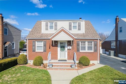 281 Fencsak Ave, Elmwood Park, NJ, 07407-1947 | Card Image