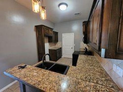 10716 Sw 32nd St, Yukon, OK, 73099-3467 | Card Image