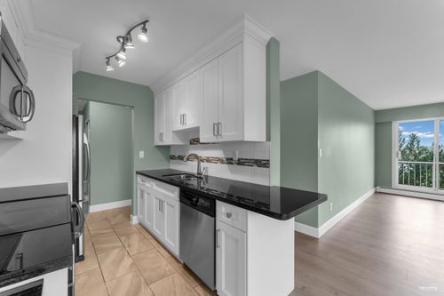 322-17707 57a Ave, Surrey, BC, V3S1J2 | Card Image