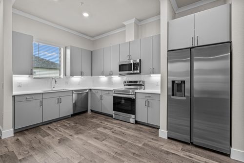 627-865 Limmer Loop, Hutto, TX, 78634 | Card Image