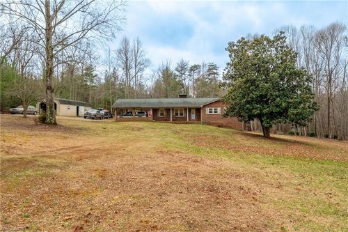 1523 Cox Ridge Rd, Claudville, VA, 24076-3200 | Card Image