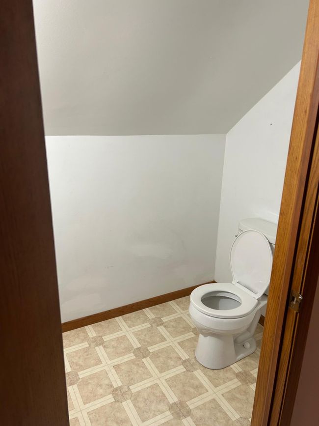 Loft 1/2 bath | Image 36