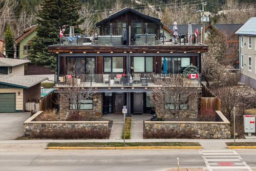 700 8 Ave, Canmore, AB, T1W2E3 | Card Image