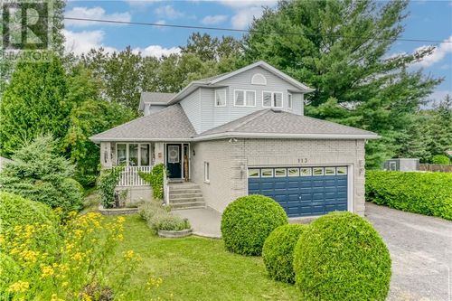113 Junction Ave, Azilda, ON, P0M1B0 | Card Image