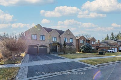 1032 Masters Green, House other with 4 bedrooms, 5 bathrooms and 6 parking in Oakville ON | Image 2