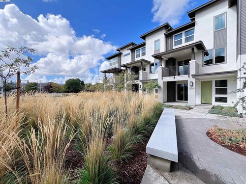 6260 Dove Ave, Dublin, CA, 94568-4113 | Card Image