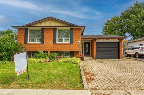 22 John Murray St, Stoney Creek, ON, L8J1C4 | Card Image