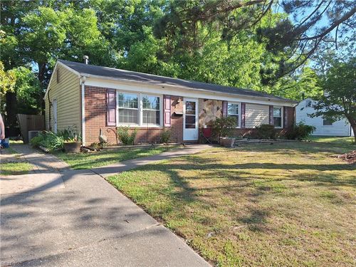 204 Nina Ct, Newport News, VA, 23602-6530 | Card Image