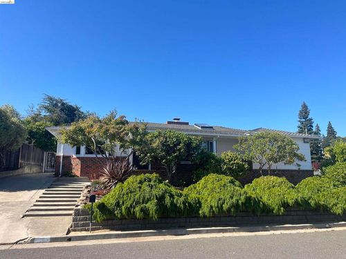26 Dudley Ct, Piedmont, CA, 94611-3442 | Card Image