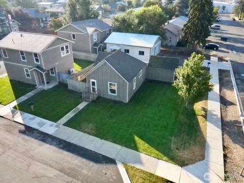 406 W 7th Ave, Ellensburg, WA, 98926-2821 | Card Image