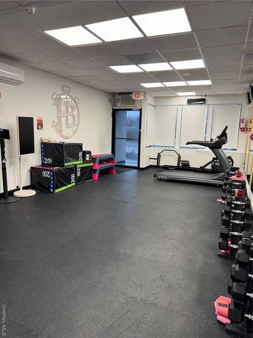 2990 Bruckner Blvd, Bronx, NY, 10465-2103 | Card Image