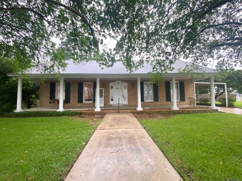 1009 E Main St, New Roads, LA, 70760-3707 | Card Image