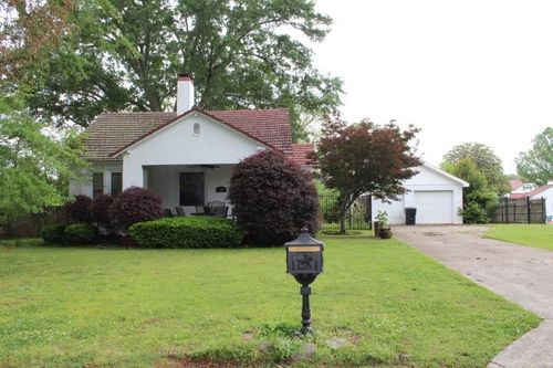 105 Guntersville St, Sheffield, AL, 35660 | Card Image