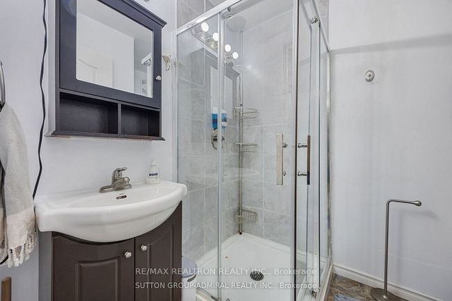 815 Lagoon Dr, House other with 3 bedrooms, 4 bathrooms and 5 parking in Willow Beach ON | Image 14