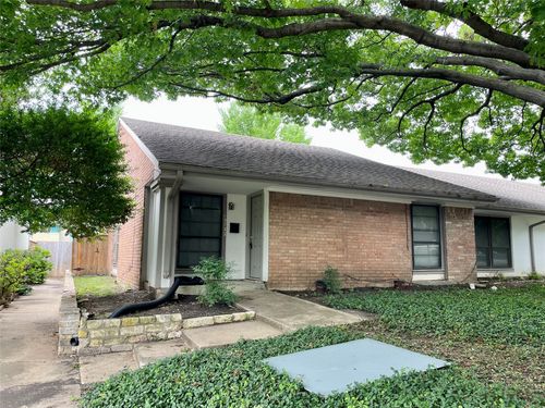 13722 Flagstone Ln, Dallas, TX, 75240-5823 | Card Image