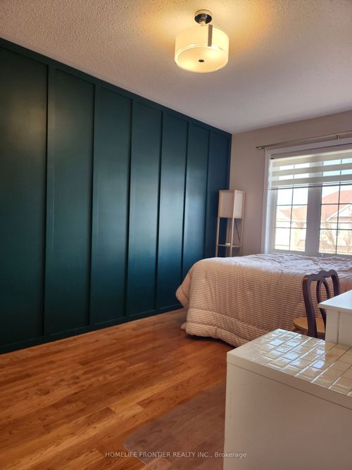 98 Merton St, Richmond Hill, ON, L4E0P2 | Card Image