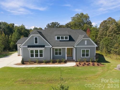 15-1264 Sage Pine Cir, Clover, SC, 29710-3943 | Card Image
