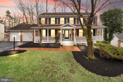 8461 Rushing Creek Ct, SPRINGFIELD, VA, 22153-2532 | Card Image