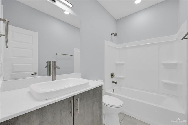 UNIT-1 - 3513 S Dominique Dr, Condo with 3 bedrooms, 2 bathrooms and 2 parking in Pharr TX | Image 15