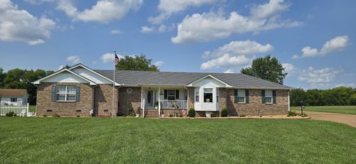 135 Hidden Cove Ct, Gallatin, TN, 37066-8756 | Card Image
