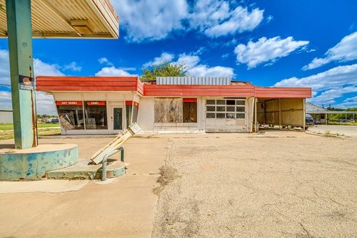 606 N Crockett Ave, Sonora, TX, 76950-6202 | Card Image