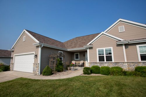 292 E Redding Cir, BELGIUM, WI, 53004-9424 | Card Image