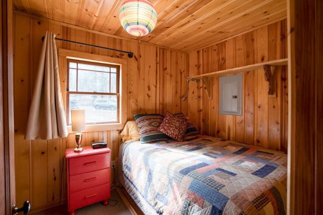 Downstairs Bedroom | Image 20