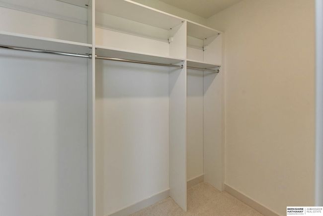 5513 N 191 St St, House other with 4 bedrooms, 3 bathrooms and 3 parking in Elkhorn NE | Image 43