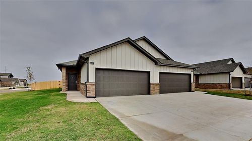 9341 Nw 124th St, Yukon, OK, 73099-9542 | Card Image