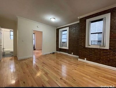 3C - 2106 35th Street Street, Home with 2 bedrooms, 1 bathrooms and null parking in Astoria NY | Image 3