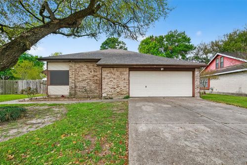 4418 Glen Avon Dr, Pasadena, TX, 77505-4231 | Card Image