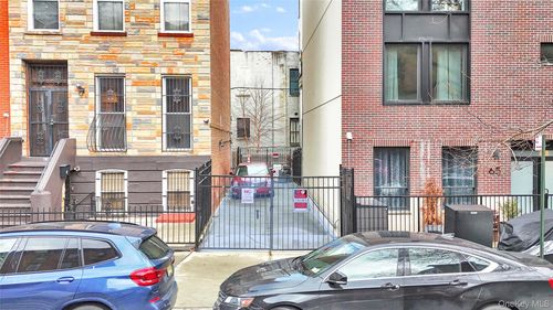 63 Irving Pl, New York, NY, 10003-2317 | Card Image