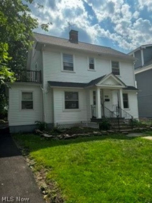 3224 Berkshire Rd, Cleveland Heights, OH, 44118-2525 | Card Image