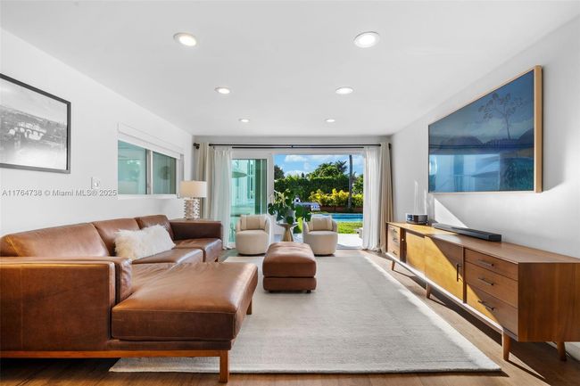 7770 Hawthorne Ave, House other with 4 bedrooms, 3 bathrooms and null parking in Miami Beach FL | Image 5