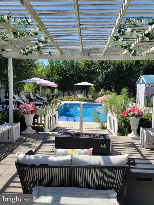 24 Estate Rd, LUMBERTON, NJ, 08048-3420 | Card Image